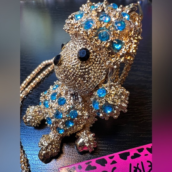 🐩 NWT! Blue Rhinestone Poodle Necklace - Picture 8 of 14